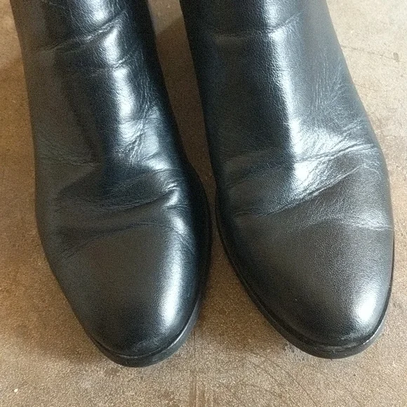 Michael Kors Black Leather Ankle Chelsea Boots Women’s Size 6 - Picture 4 of 7